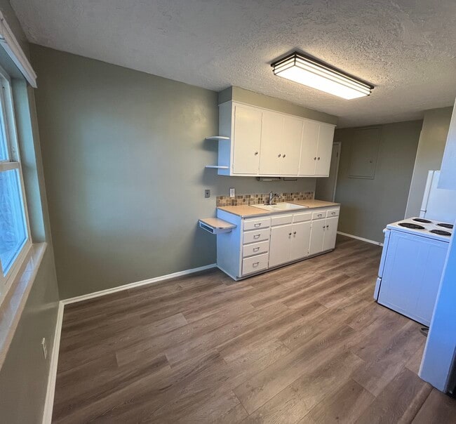 Building Photo - 80 W Zane Ave