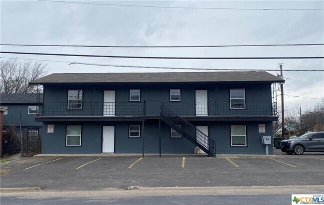 Foto del edificio - 511 N Gilmer St