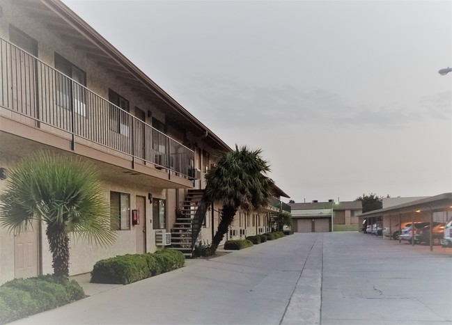 Quartz Hill Villa West - Read the description for more info - 5021 Ave L-14