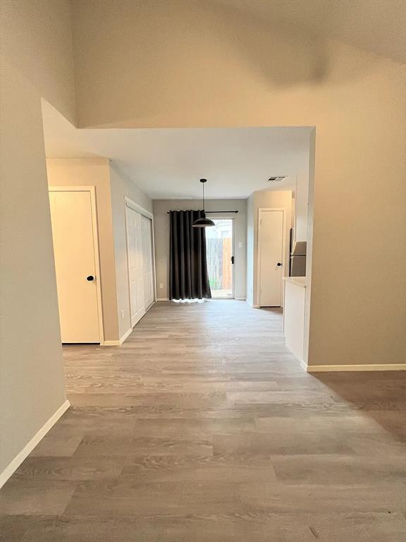 Foto del edificio - 12214 Thompkins Dr