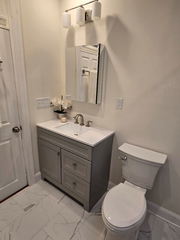 Foto del edificio - 100 Melvin Ave