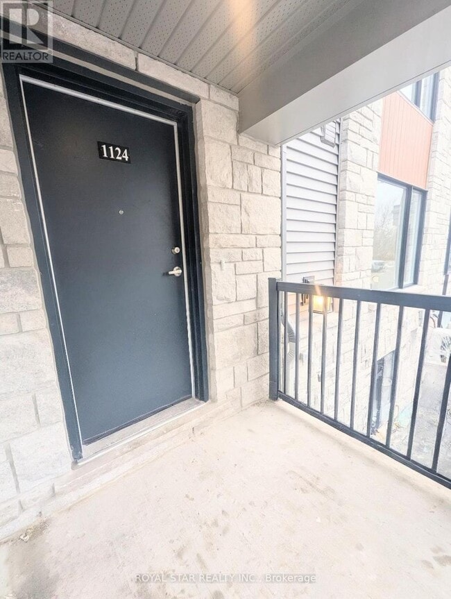 Building Photo - 1124 Creekway Private