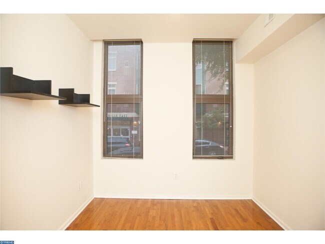 Foto del edificio - 1531 Poplar St
