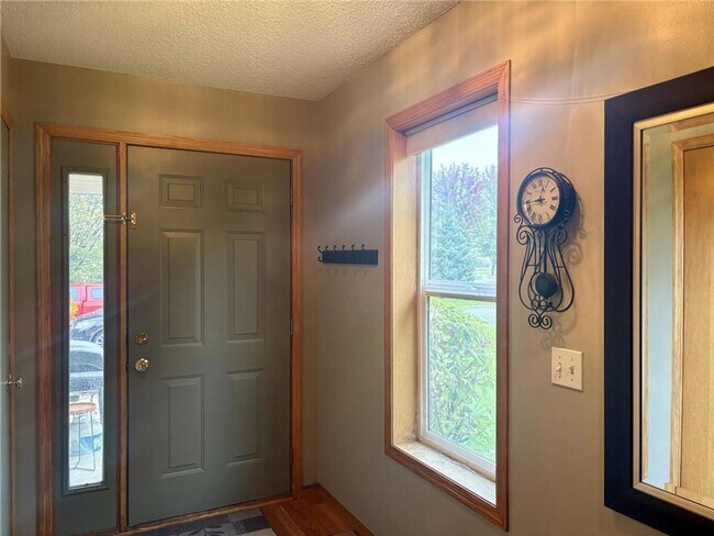 Foto del edificio - 4 Bedroom Townhome