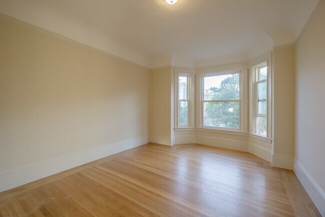 Foto del edificio - 2040-2044 Larkin Street
