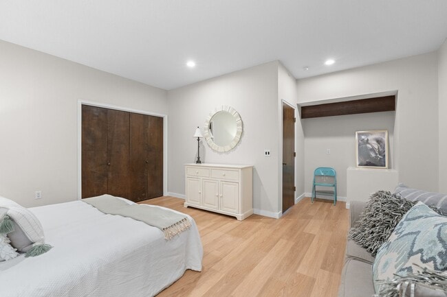 Foto del edificio - 211 Wendwood Dr