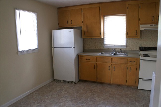 Foto del edificio - 170 Park Ridge Dr