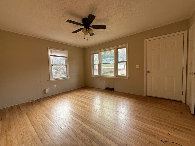 Foto del edificio - 3 Bedroom/1 Bath home for rent