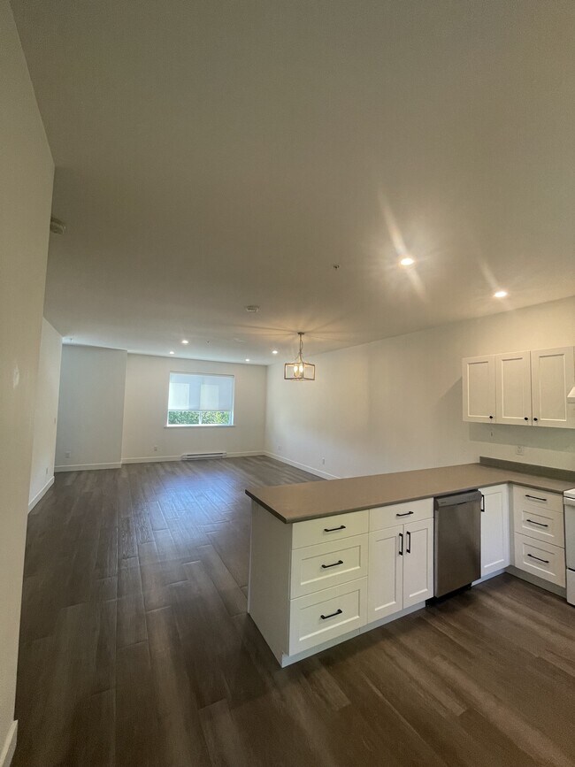 Building Photo - 32588 Cedar Valley Connector