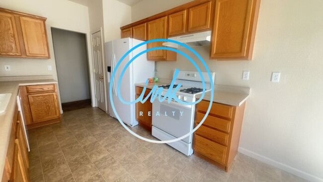 Building Photo - Single Family Home for Rent on the Golf Co...
