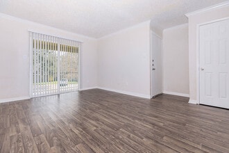 Building Photo - Vista Arbor