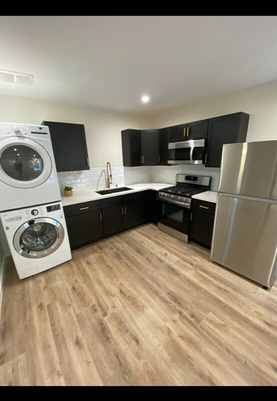 Foto principal - 6952 Tampa Ave