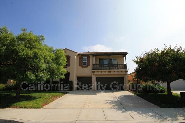 Building Photo - 31920 Serrento Dr