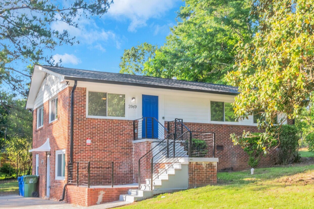 Primary Photo - Your home awaits!