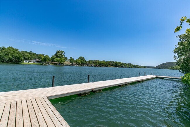 Foto del edificio - 12220 Lake Stone Dr
