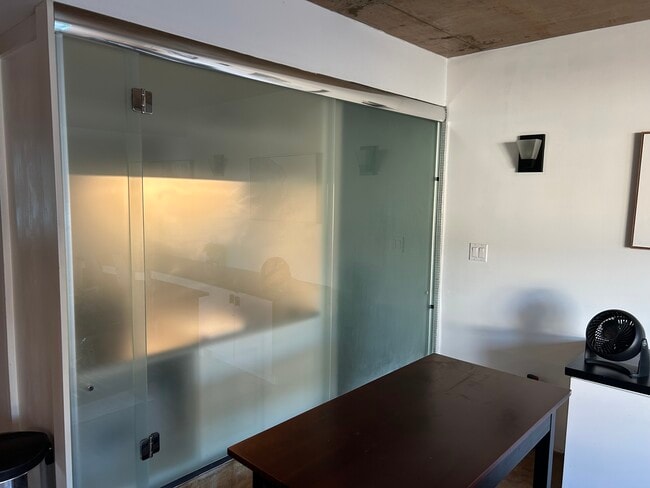 Kitchen/Shower - 2858 Waverly Dr
