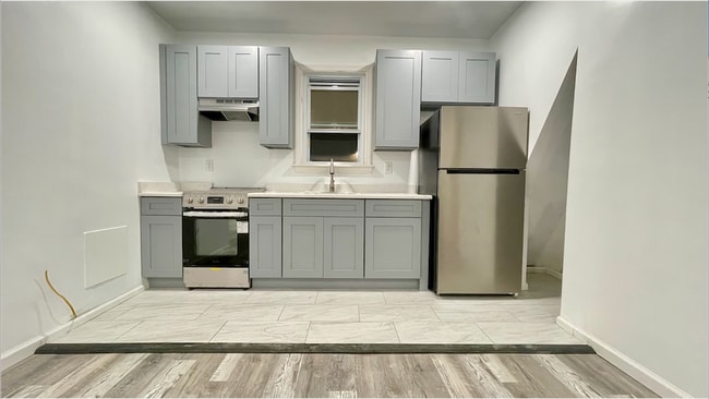 Building Photo - 130 Elmwood Ave