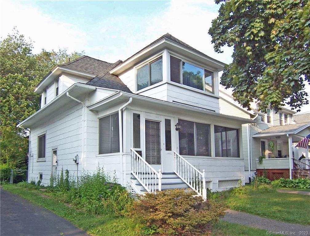 Foto principal - 112 Fayerweather Terrace
