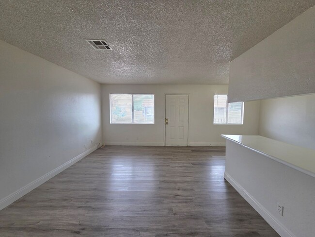 Building Photo - 156 Judy Ln