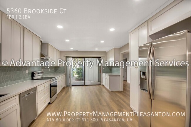 Foto del edificio - 5360 Brookside Ct