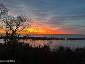 Building Photo - 157 Portland Rd