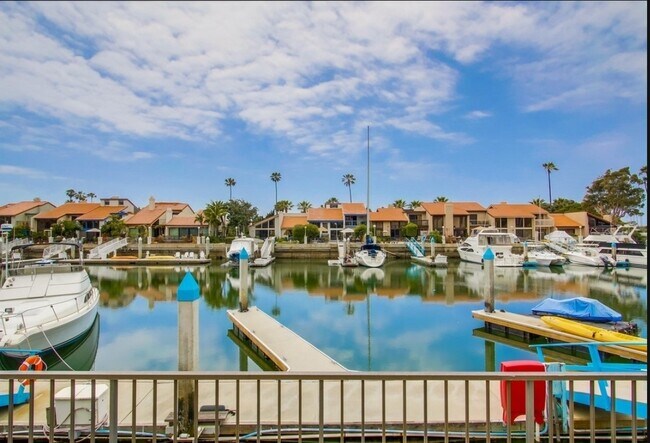 Foto del edificio - 187 Kingston Ct W