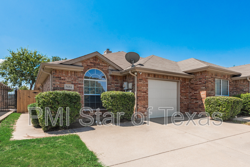 Foto principal - 5604 Blackmon Ct