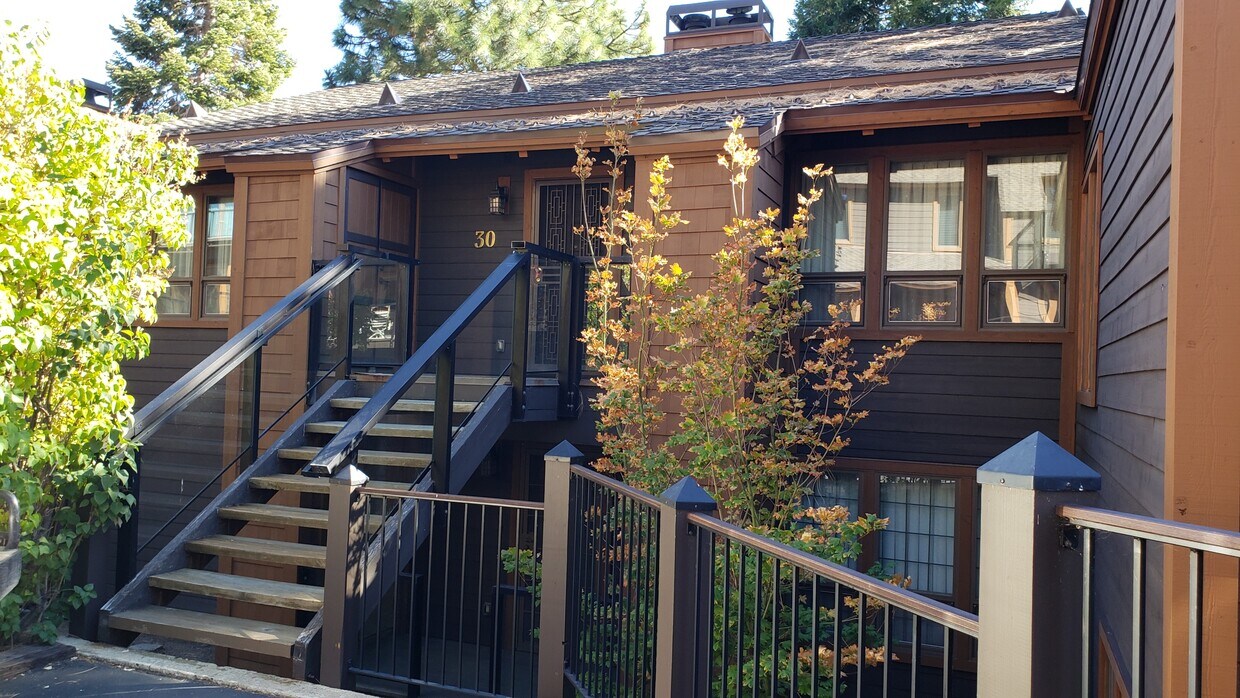 501 Lakeshore Blvd, Incline Village, NV 89451 Townhome Rentals in