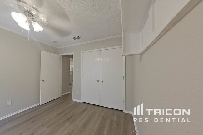 Building Photo - 6429 Riverwater Trail