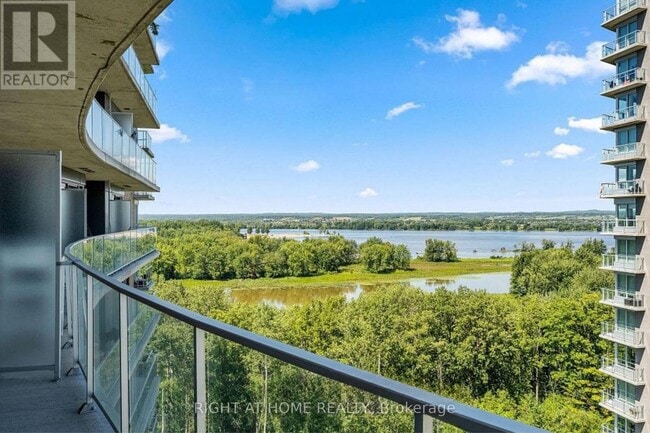 Building Photo - 200 Inlet Private