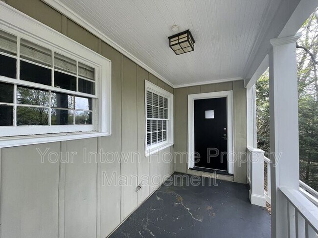 Building Photo - 1053 Faith Ave SE