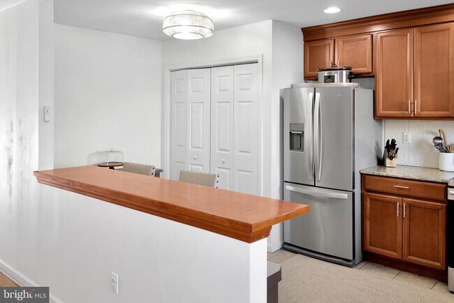 Foto del edificio - 159 Columbia Ave