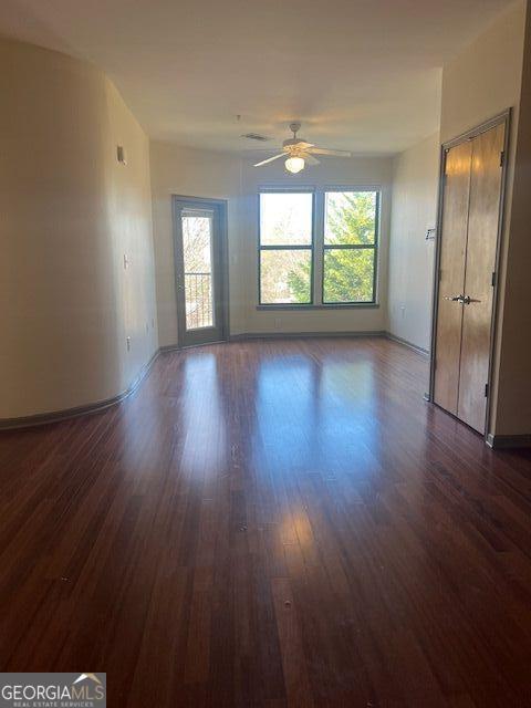 Foto del edificio - 898 Oak St SW