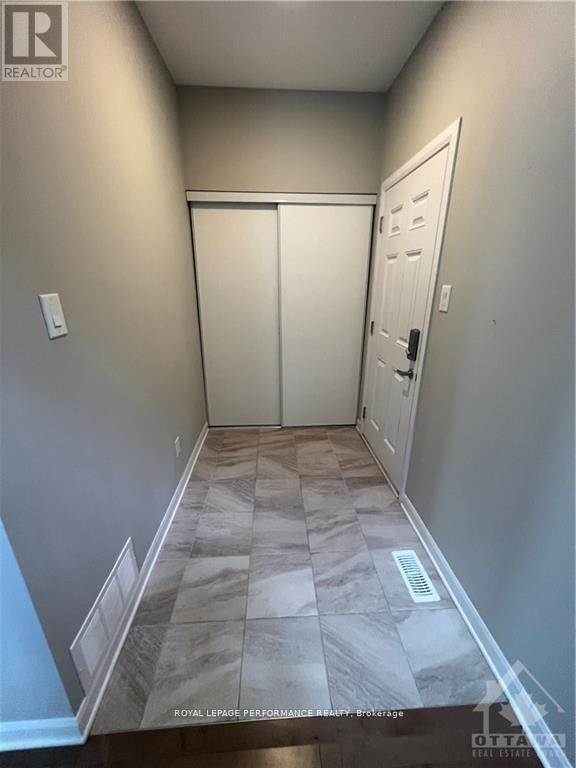 Building Photo - 18 Gardenpost Ter