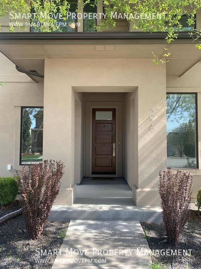 Building Photo - Stunning 3 bed home in Mill District at Ha...