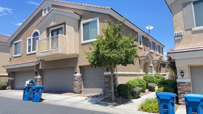 Building Photo - 9068 Bushy Tail Ave