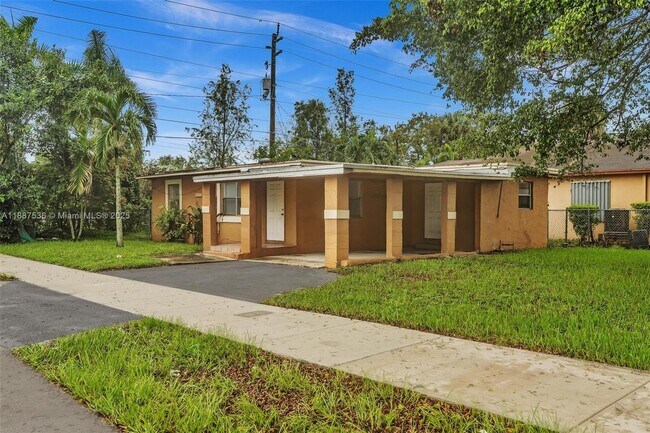 Foto del edificio - 2800 NW 6th Ct