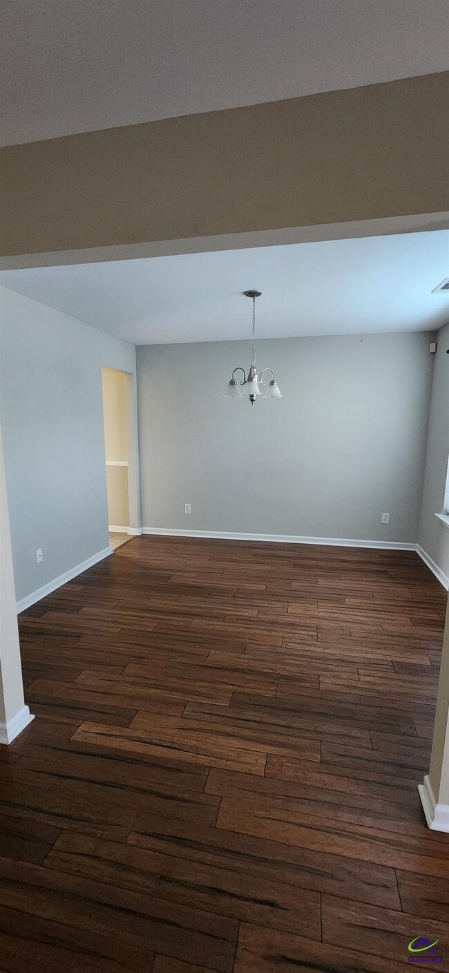 Building Photo - 707 Broderick Cir