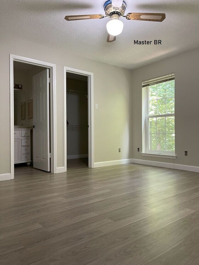 Primary Photo - 1507 Lincoln Way