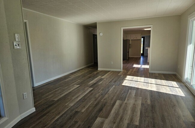 Foto del edificio - 9733 Cotton Loop