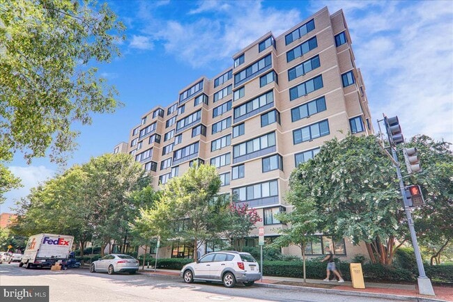 Building Photo - 2030 F St NW