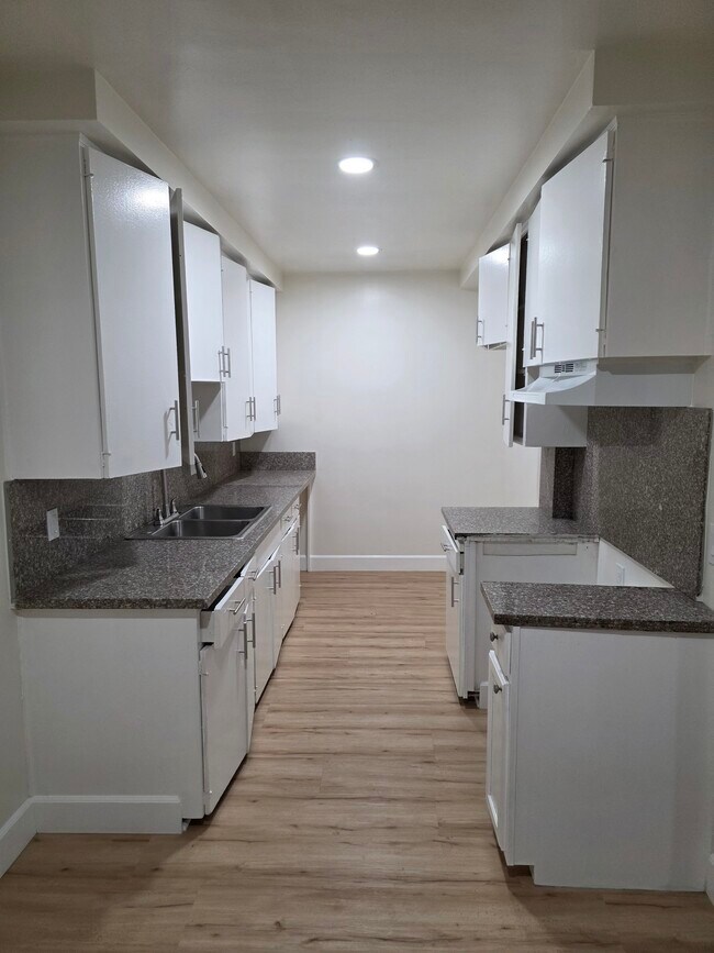 Cocina - 326 N Breed St