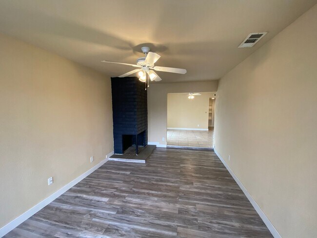 Foto del edificio - Cozy Update Duplex