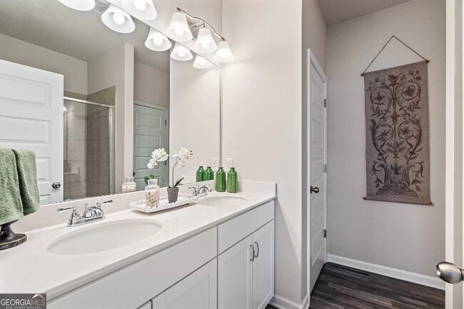 Foto del edificio - 207 Dupont Dr