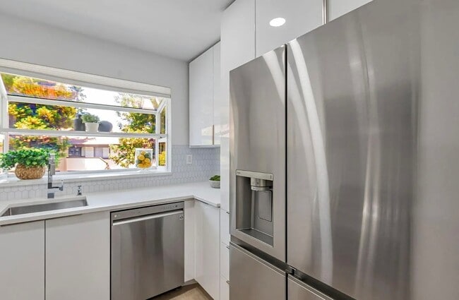 Foto del edificio - 1400 Bowe Ave