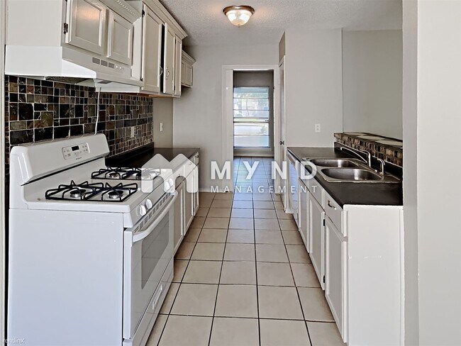 Building Photo - 3 br, 2 bath House - 1203 Picardie Dr San
