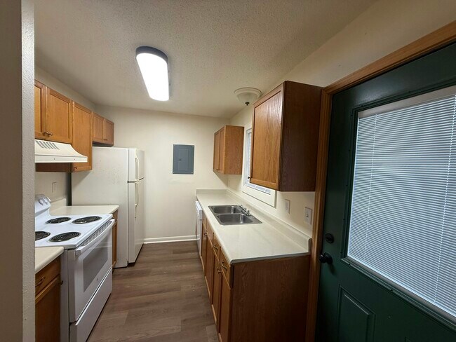 Foto del edificio - 201 High Meadows Blvd