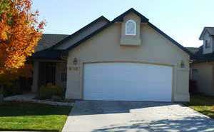 Building Photo - 5022 N Partagas Ave
