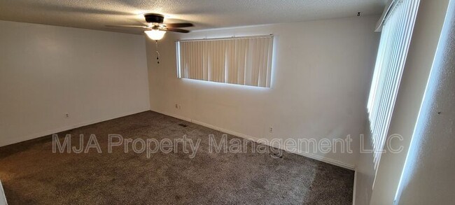 Building Photo - 4735 S 1900 W