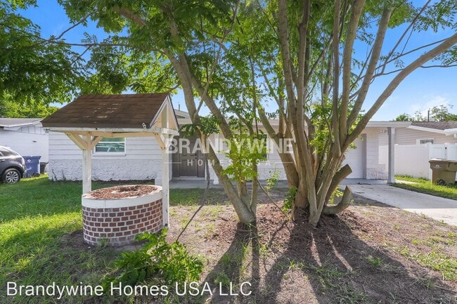 Building Photo - 2 br, 1.5 bath House - 3914 Winston Dr, Ne...